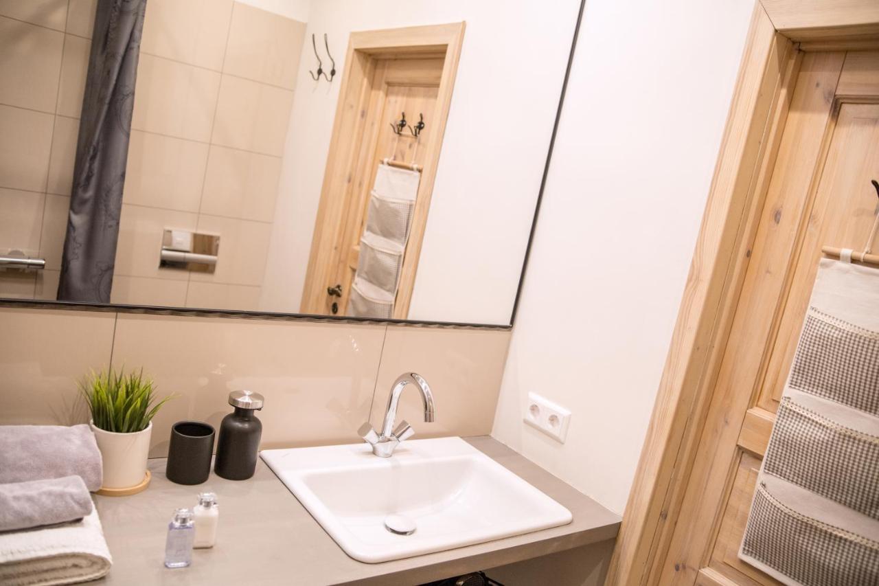 Downtown Apartment Rentals Šiauliai Buitenkant foto